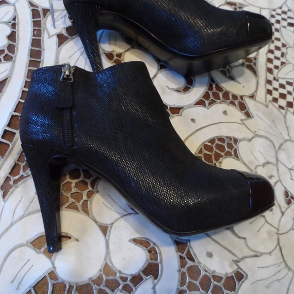 Chanel Black Metallic Canvas/Black Patent Leather Cap Toe Ankle Boots Size 38.5B - Picture 7 of 16